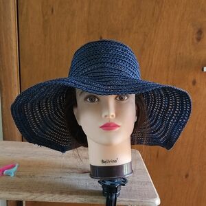 Navy Blue Wide-Brimmed Sun Hat with Textured Pattern